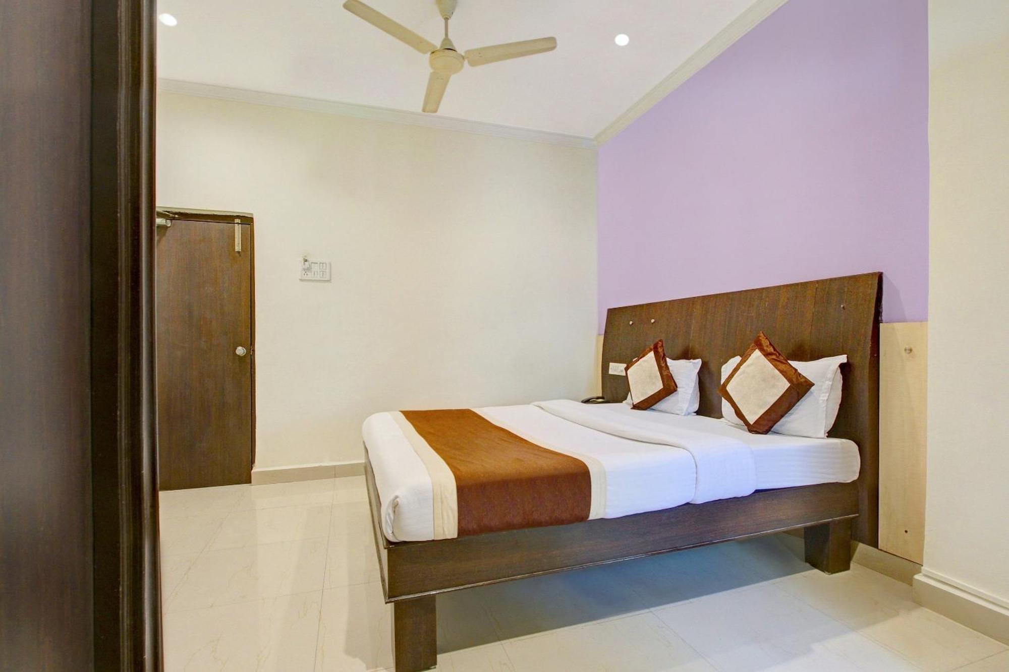 Super Collection O Alekhya Residency Hotell Hyderabad Eksteriør bilde